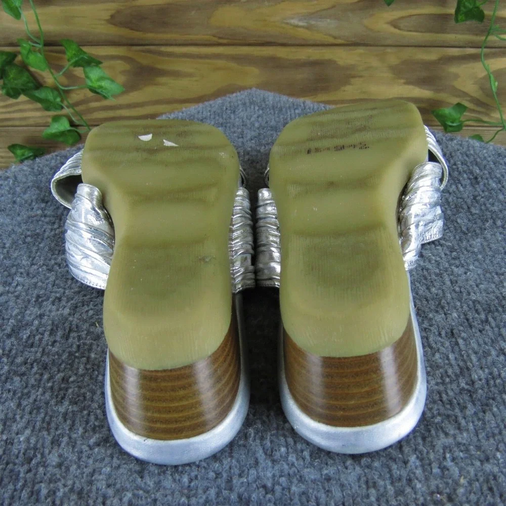 Linea Paolo Silver Metallic Criss Cross Toe Thong Wedge Sandals Slides Size 10.5